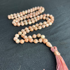 Peach Moonstone 8mm Mala