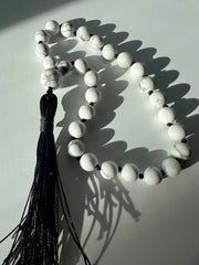 Howlite Hand Mala (27 beads) 8mm