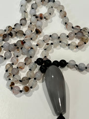 Montana Matte Agate Mala 8mm
